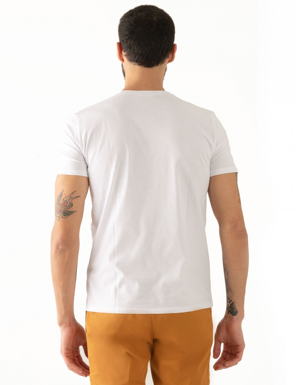 T-shirt "CARL" bianca stampa Cannes in mussola di cotone indossata dettaglio retro